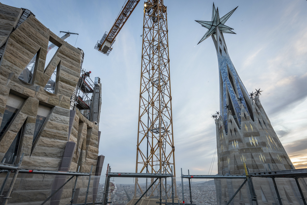 La torre de Jesucrist assolirà els 125,87 metres d’alçada al juny