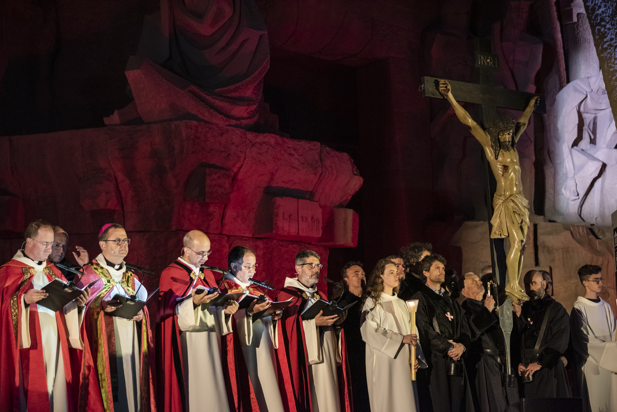 La Basílica acull la celebració de la mort del Senyor