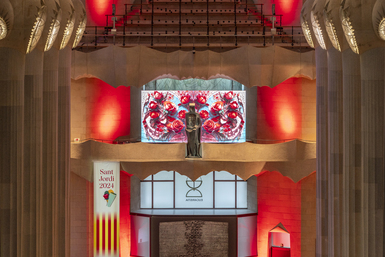 La Sagrada Família celebra la diada de Sant Jordi