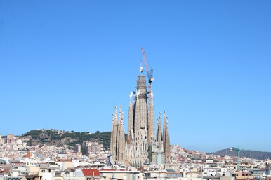 Arriba el tercer braç de la creu de la torre de Jesucrist