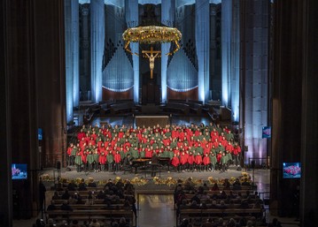 La Sagrada Família aplega més de 300 infants en la tradicional cantada de nadales