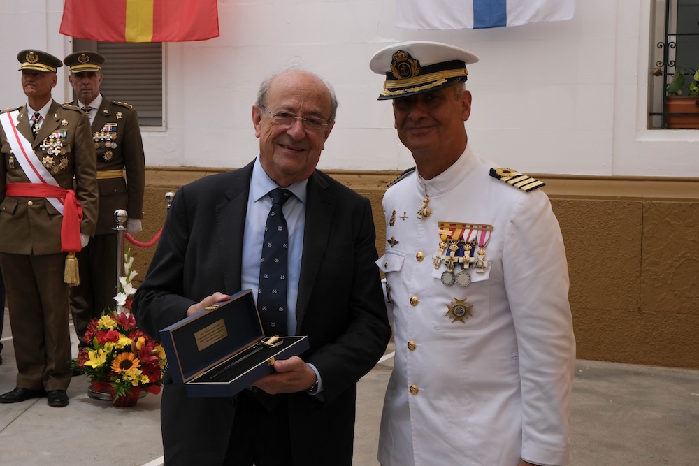 El President Delegat rep un reconeixement de la Comandància Naval de Barcelona